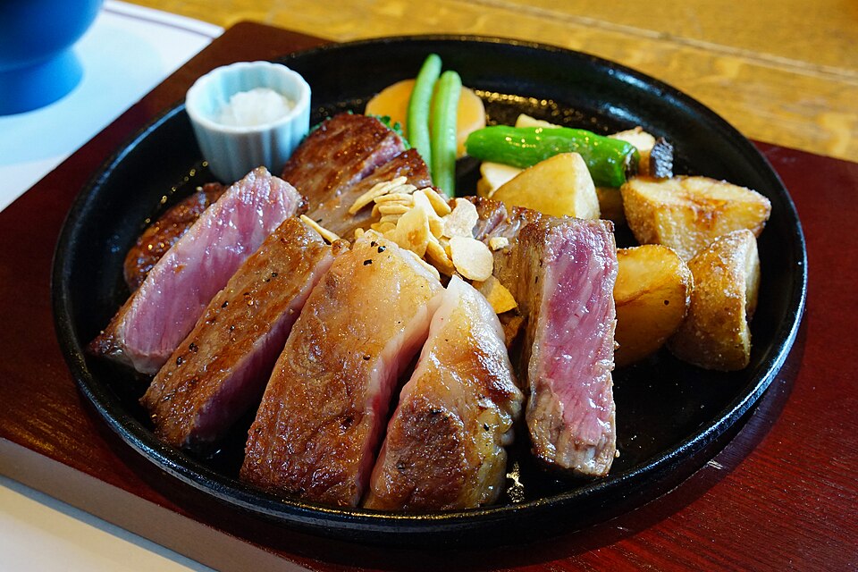 Red curry marinated grilled swordfish steak with seasonal vegetables（※イメージ）