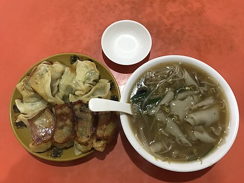 餃子・醤油（小）ラーメンセット（※イメージ）