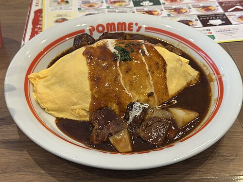 Three egg cheddar cheese, ham and onion omelette with roasted potatoes（※イメージ）