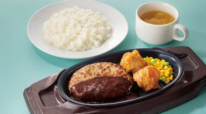（火）日替わりランチ(ハンバーグデミグラスソース＆若鶏の唐揚げ)