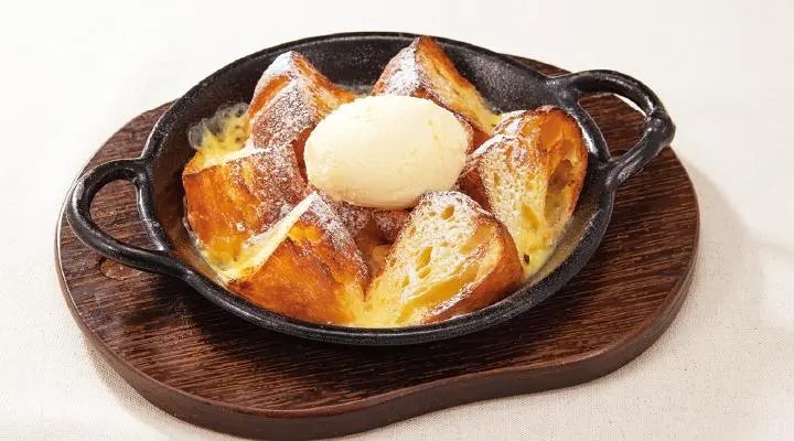 焼きたてデニッシュのフレンチトースト＋トッピングバニラアイス