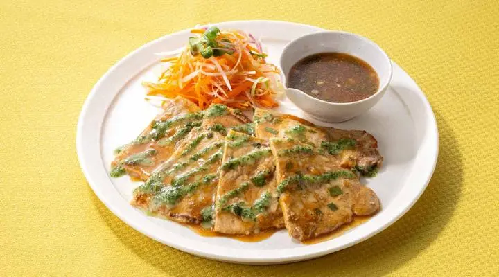 （単品）ハーブ三元豚のソテーバジルと大葉の和風香味ソース
