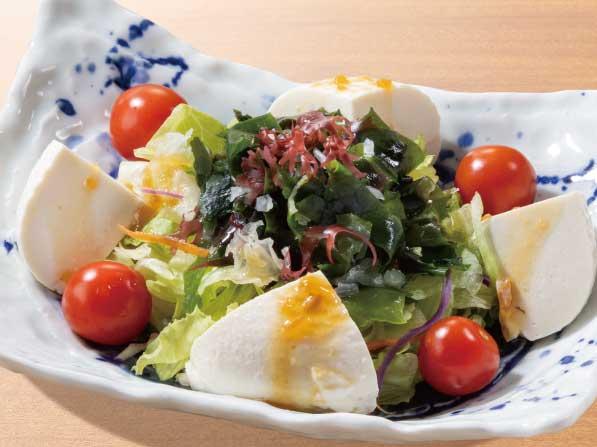 おぼろ豆富のサラダ