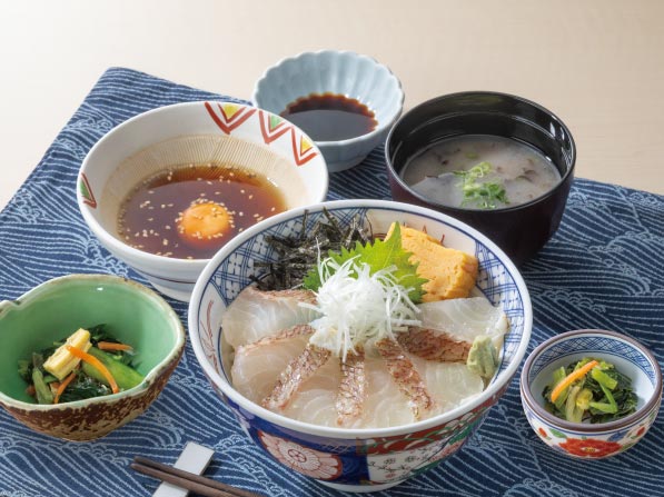 宇和島風出汁かけ鯛めし御膳