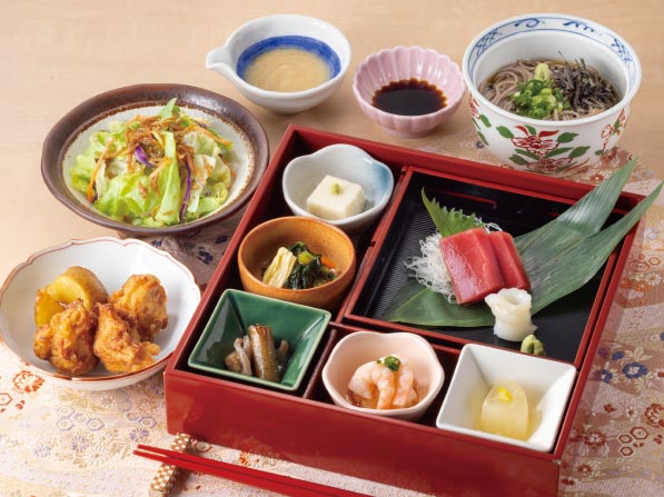 平日限定宴コース（スタンダード飲み放題付き）